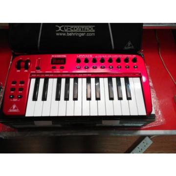 BEHRINGER UMA 25S midi controller